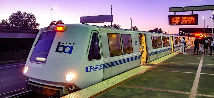 RAPIDO TRAINS BART SUBWAY CARS